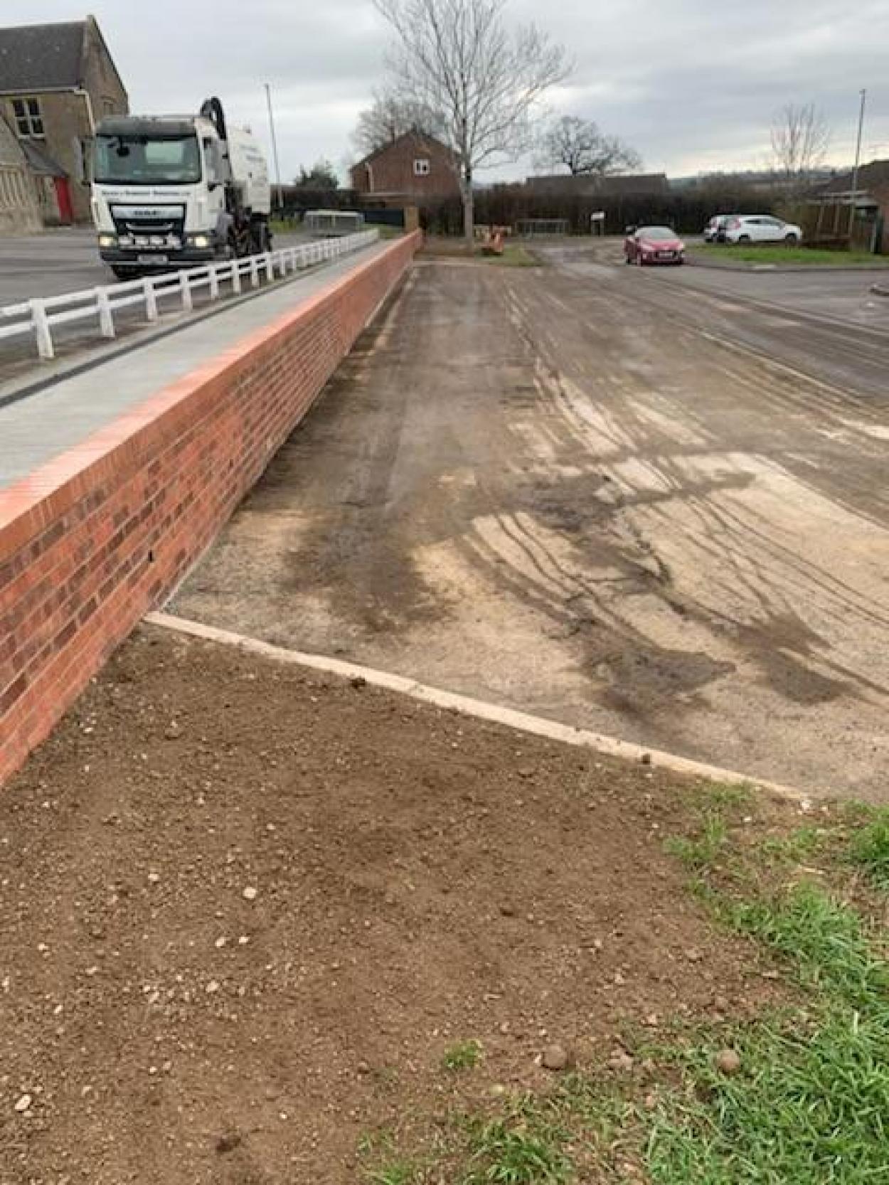 Rebuild of Retaining Wall at The Great Lyde now Complete